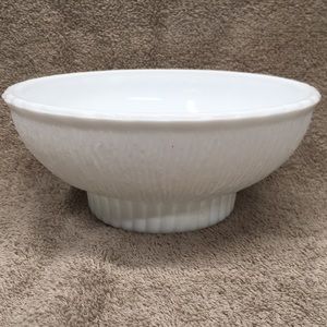 Vintage Milk glass 1975 FTD